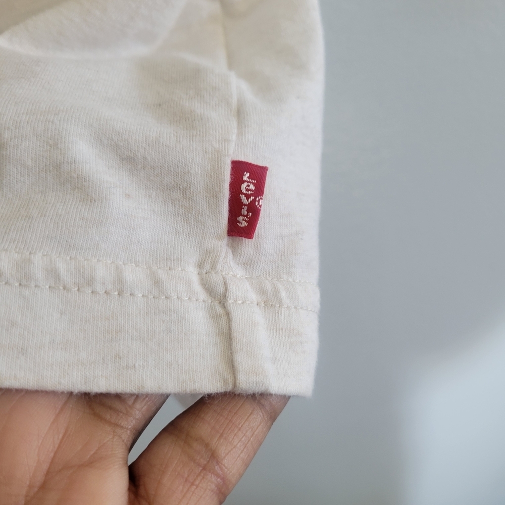 LEVI'S Kids Tee with Green Logo and Gray Trim - Picture 5 of 9